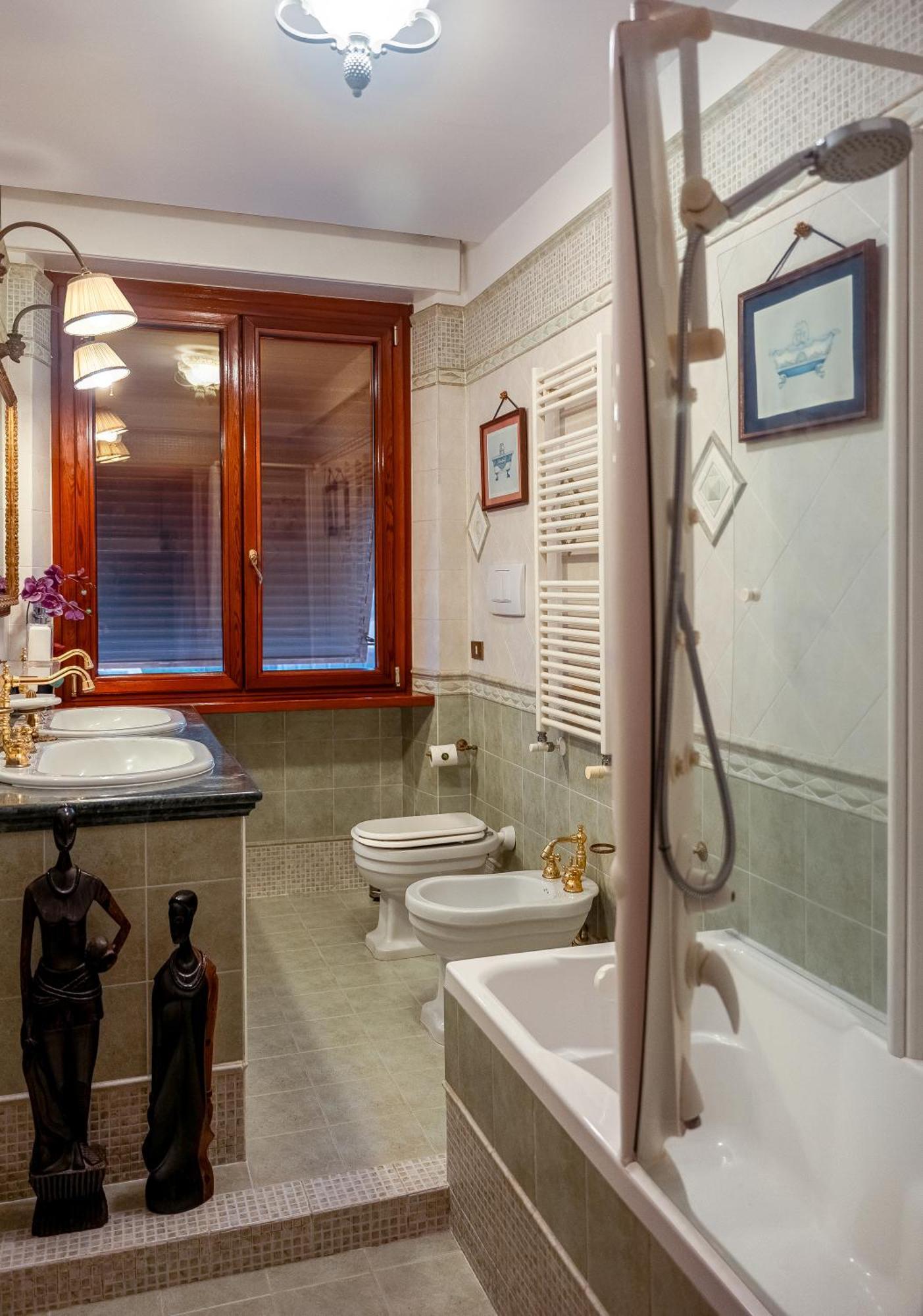 فندق Regal House Roma Navigatori 23 المظهر الخارجي الصورة